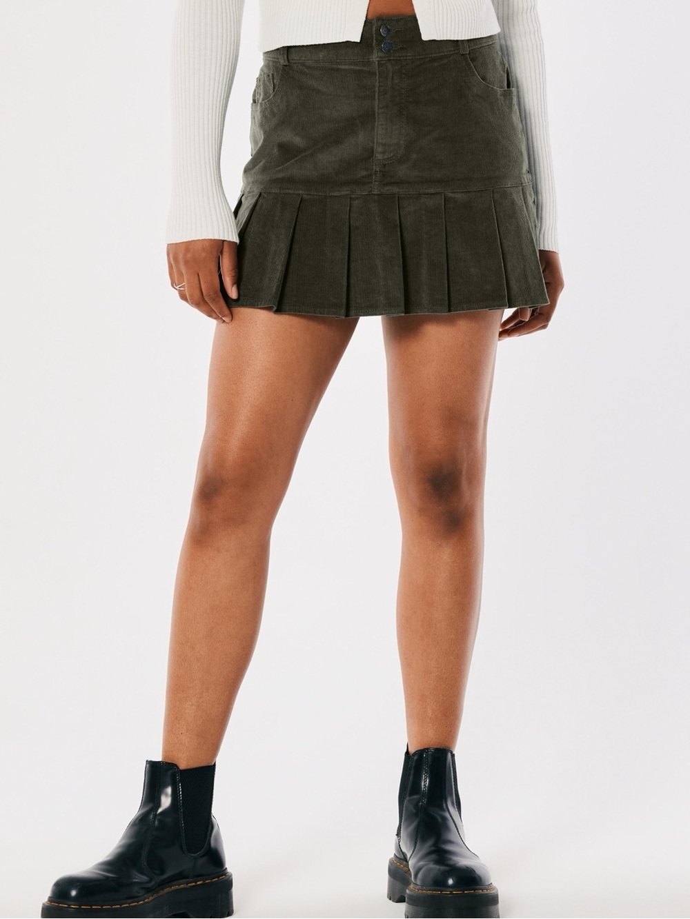 Hollister Women’s Green Ultra High-Rise Pleated Corduroy Mini Skirt Size Small